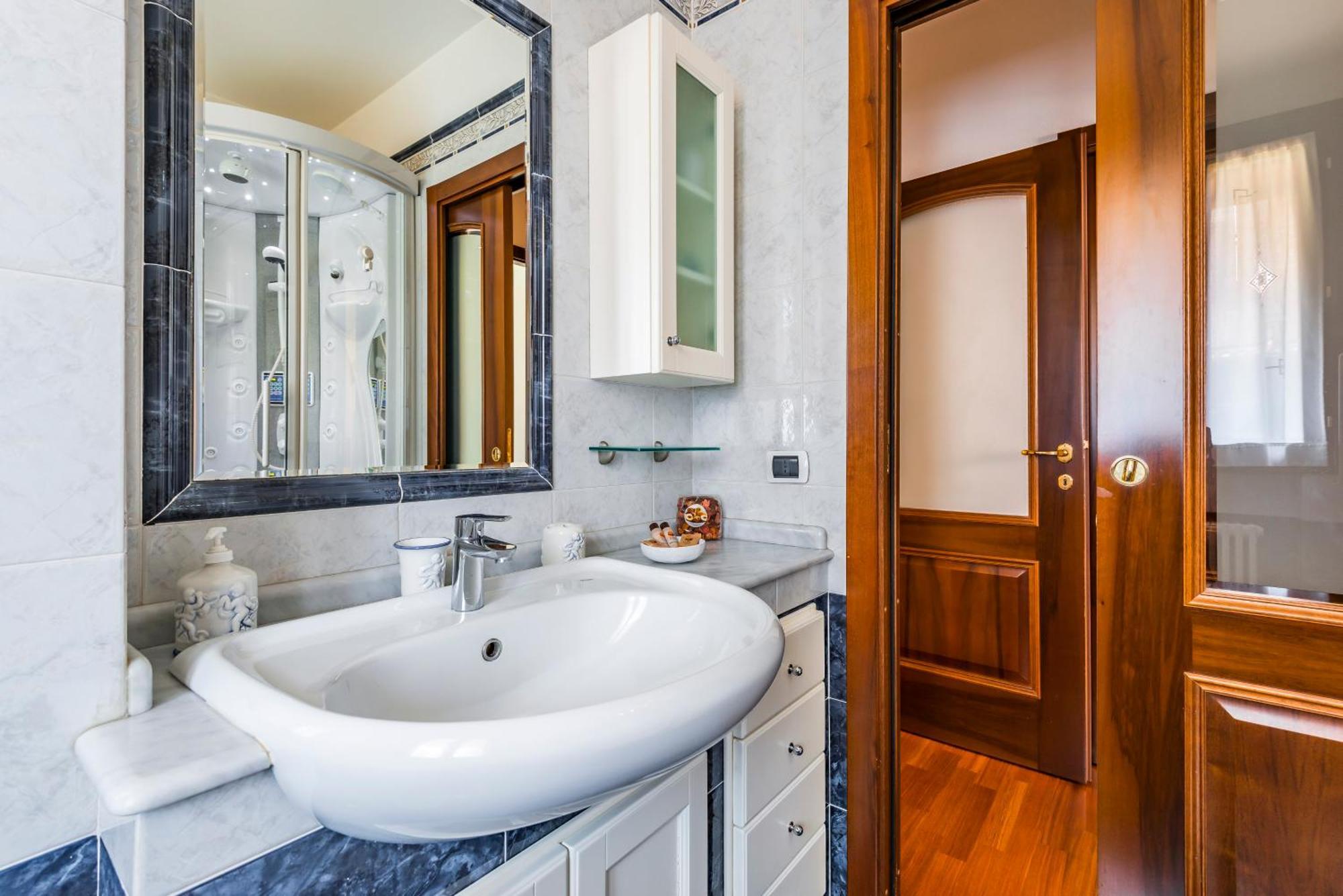Jacuzzi Apartment In Italian Villa, Wi-Fi & Garden Sassuolo - Maranello Casalgrande エクステリア 写真