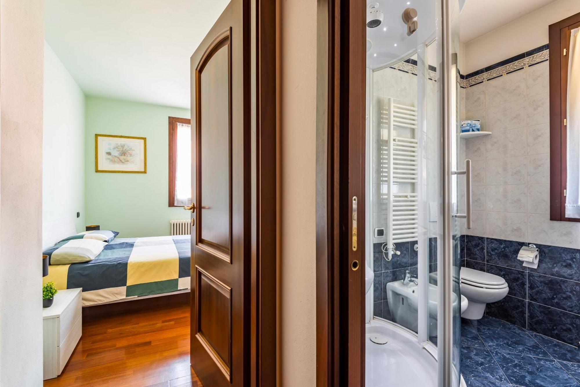 Jacuzzi Apartment In Italian Villa, Wi-Fi & Garden Sassuolo - Maranello Casalgrande エクステリア 写真
