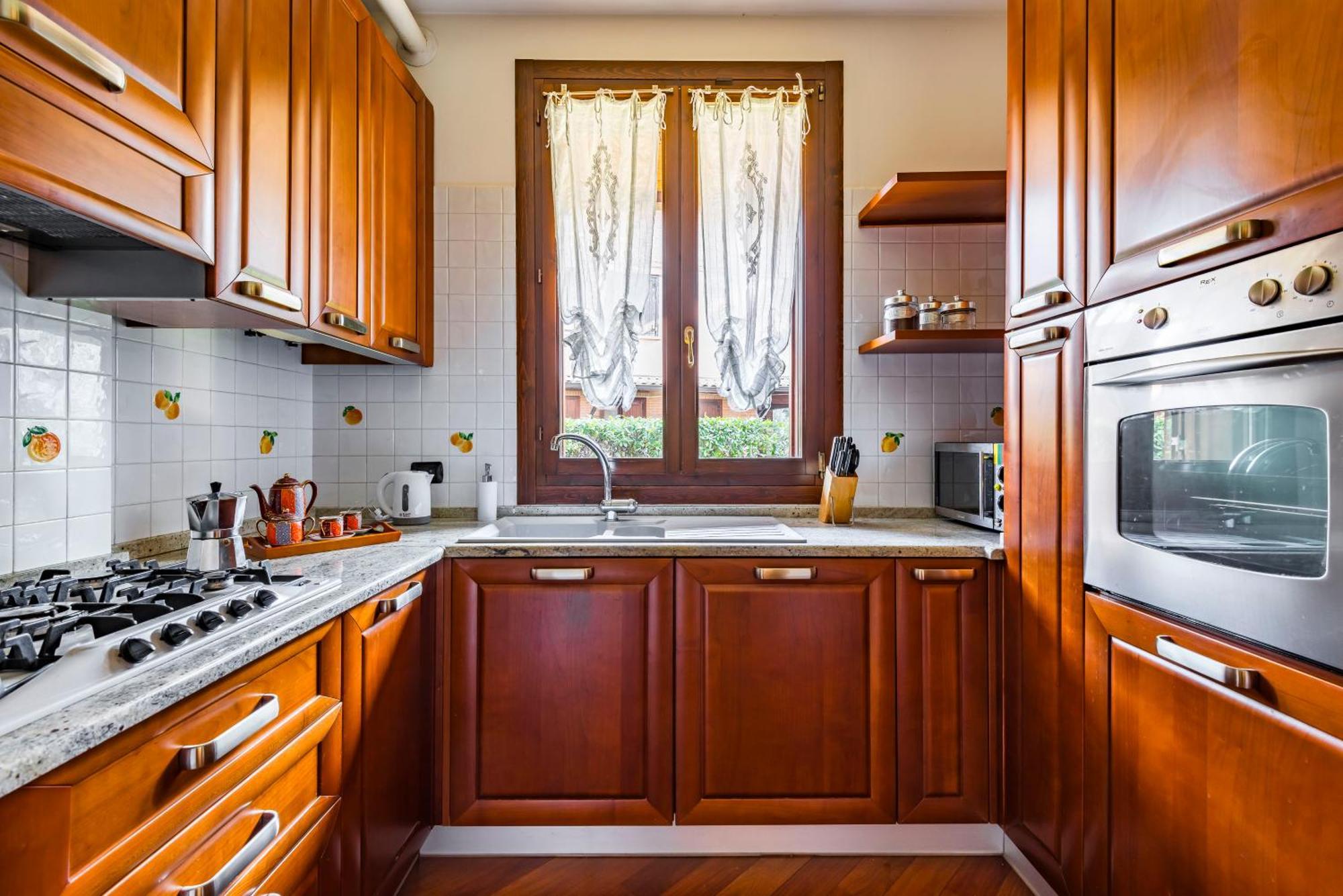Jacuzzi Apartment In Italian Villa, Wi-Fi & Garden Sassuolo - Maranello Casalgrande エクステリア 写真
